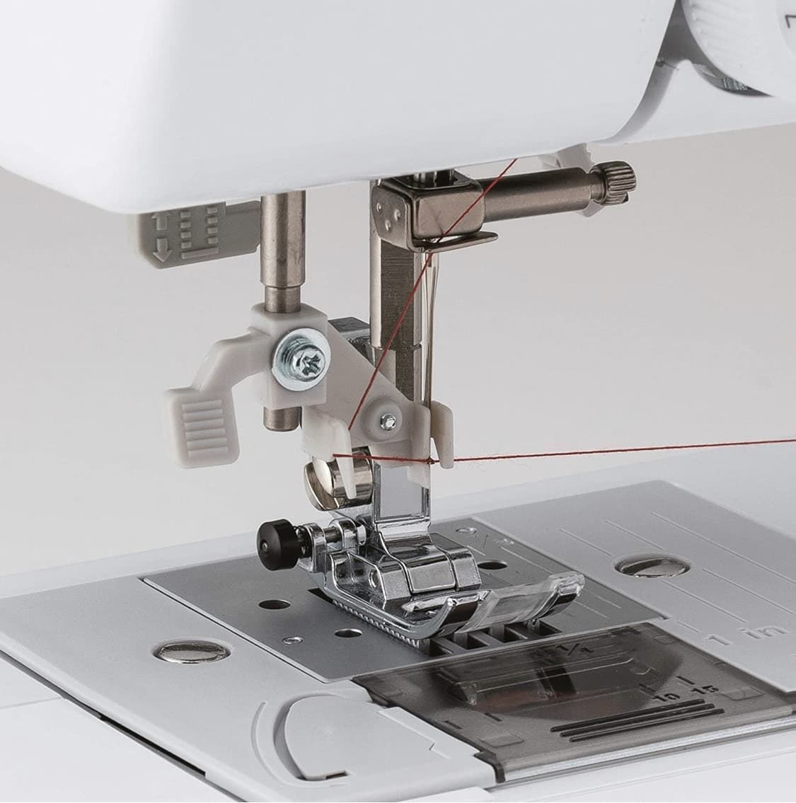Brother CS10 – Máquina de Coser Electrónica con 40 Puntadas y Pantalla LCD + Regalo mesa de extensión - Imagen 4