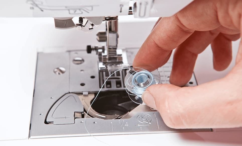 Brother Innov-is 1100 – Máquina de Coser Electrónica con 140 Puntadas y Amplio Área de Trabajo - Imagen 8