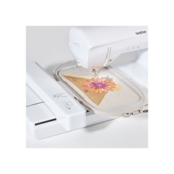 Brother Innov-is NV880E – Máquina de bordado electrónica con Wi-Fi y área de 260×160mm - Imagen 2