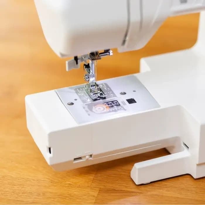 Elna 450 eX – Máquina de Coser Electrónica con Pantalla LCD y 30 Puntadas - Imagen 6