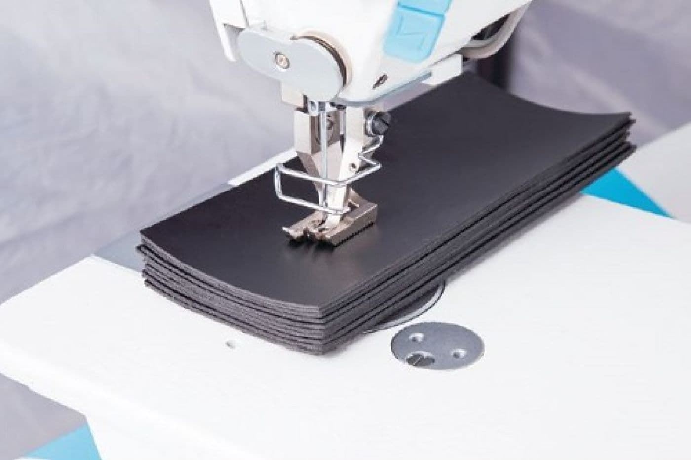 Jack JK-H6-CZ-4 Máquina de Coser Industrial de Doble Arrastre con Cortahilos Automático - Imagen 7