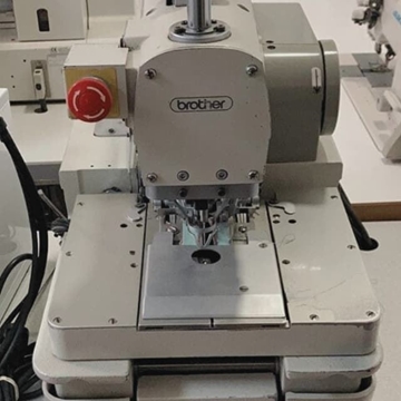 Máquina de Ojales Electrónica Brother de Segunda Mano – Tecnología y Precisión al Mejor Precio - Imagen 1
